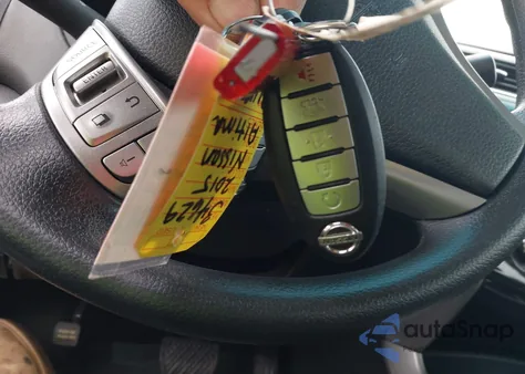 2015 Nissan Altima 2.5 S из США, поврежденный, VIN 1N4AL3AP8FC249054